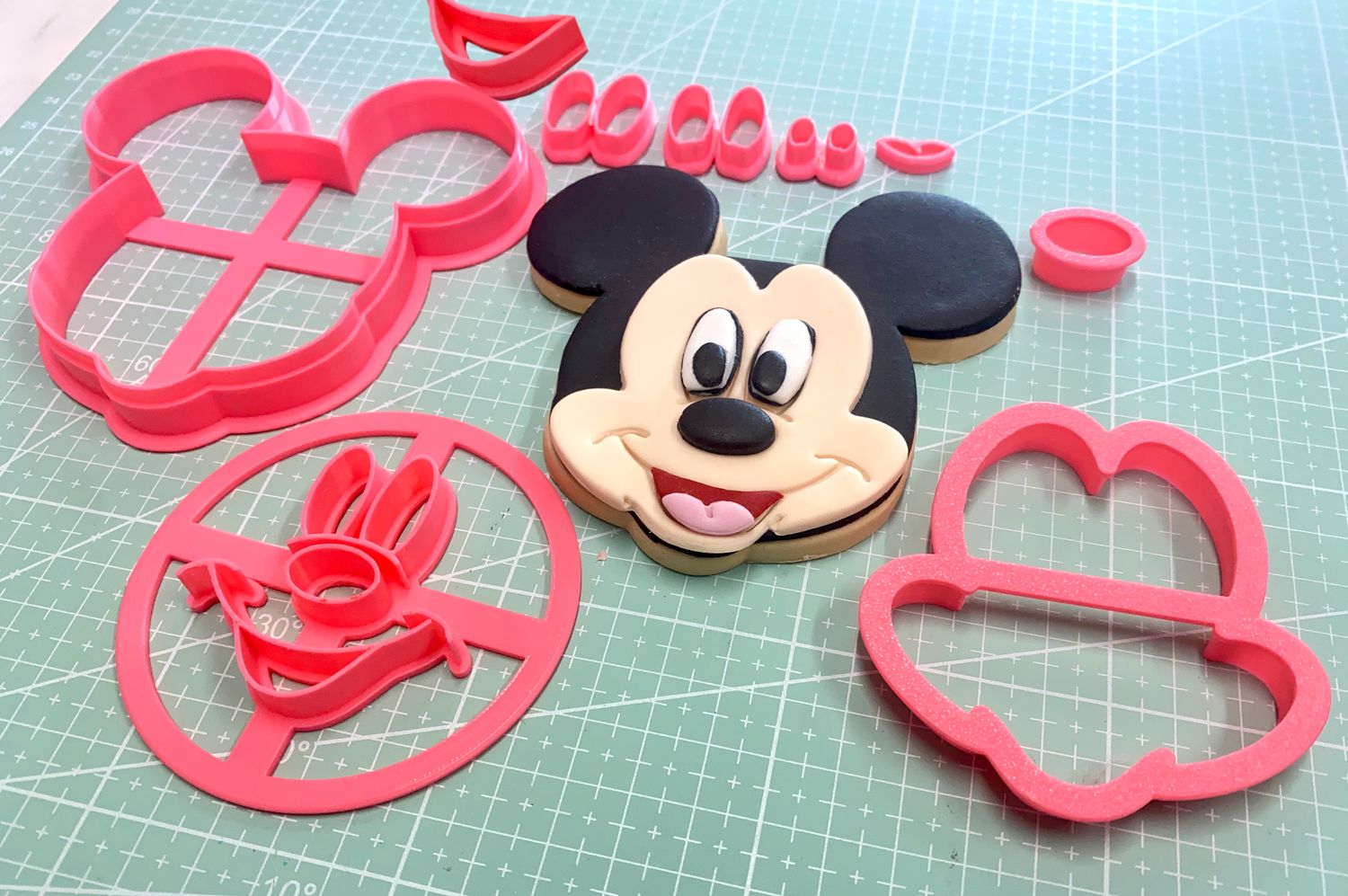 CBS Σετ 9 τμχ κουπάτ MICKEY MOUSE (ΚΕΦΑΛΙ) 8εκ, 9εκ ή 10εκ