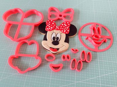 CBS Σετ 10 τμχ κουπάτ  MINNIE MOUSE (ΚΕΦΑΛΙ) 8εκ, 9εκ ή 10εκ