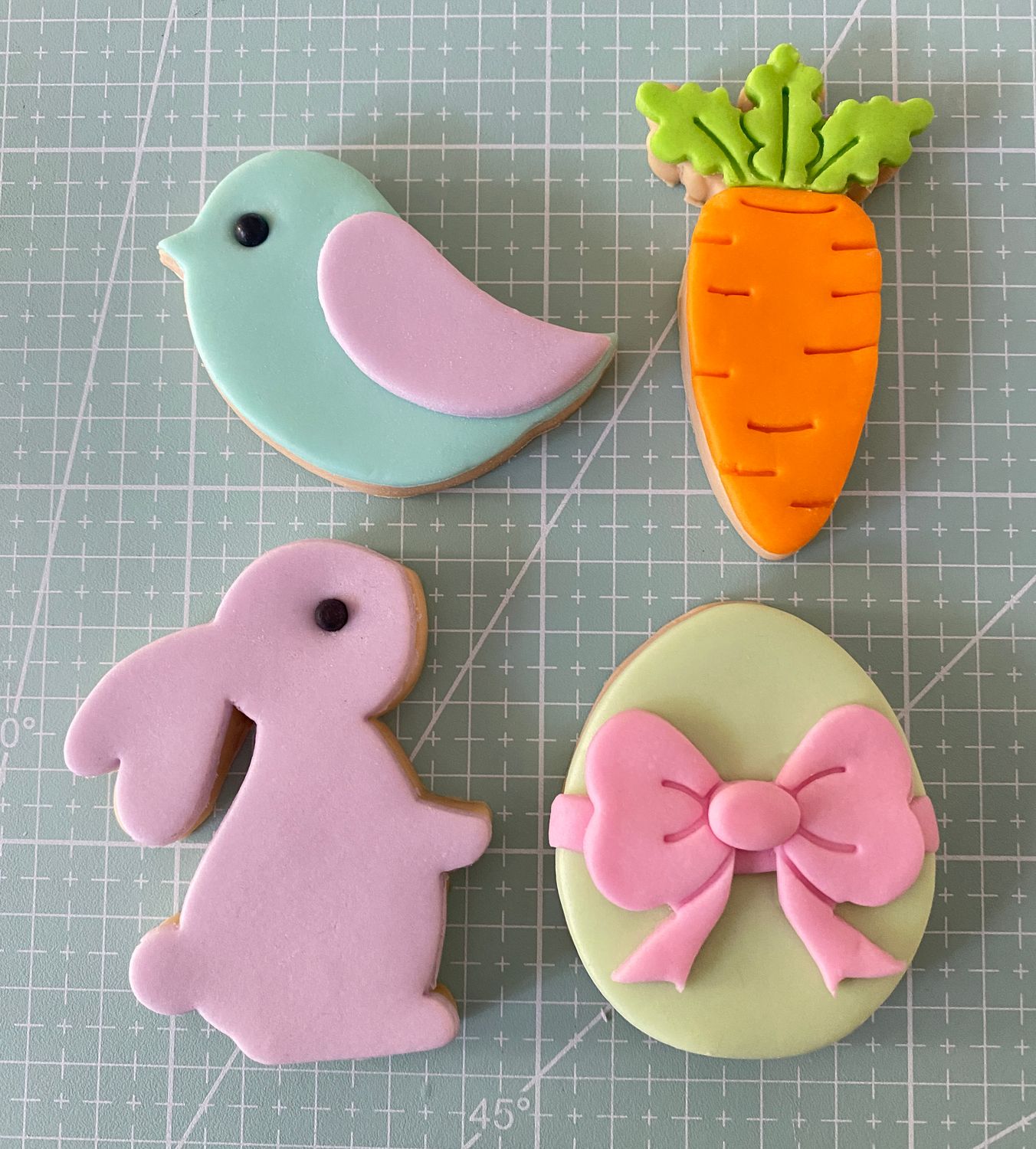 CBS Easter Cutters Σετ 4 σχέδια (9τμχ) μεσαία κουπάτ Πασχαλινά