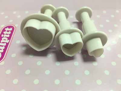 Cake Star Plunger Cutters -HEARTS - Σετ 3τεμ κουπ πατ Καρδιές με Εκβολέα