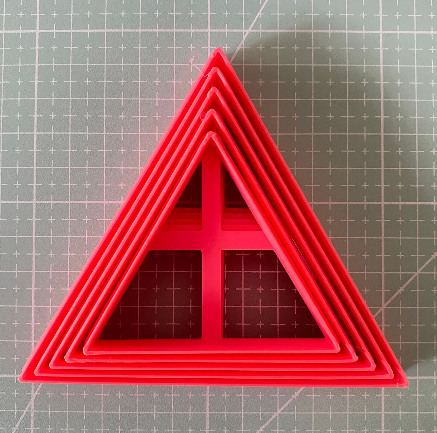 CBS Geo-Cutters -EQUALATERAL TRIANGLE -Σετ 5 Κουπάτ Τρίγωνα 6-10εκ