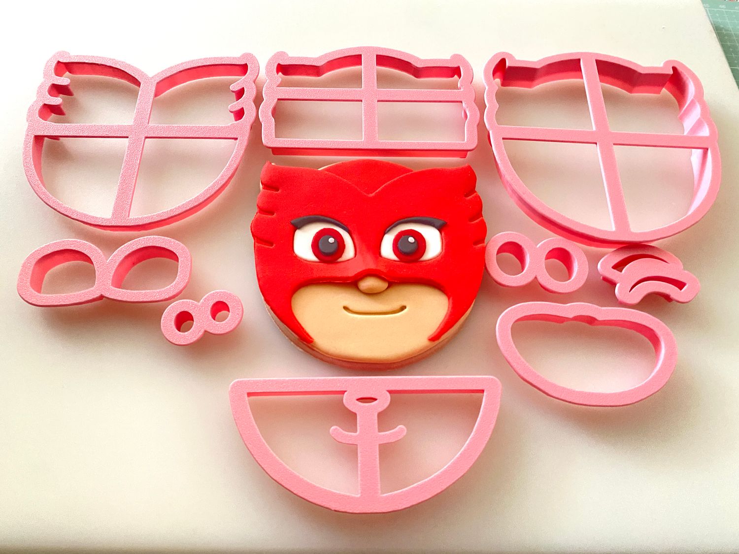 CBS Σετ 9 τμχ κουπάτ PJ MASKS -OWLETTE 7εκ, 8εκ, &amp; 9εκ