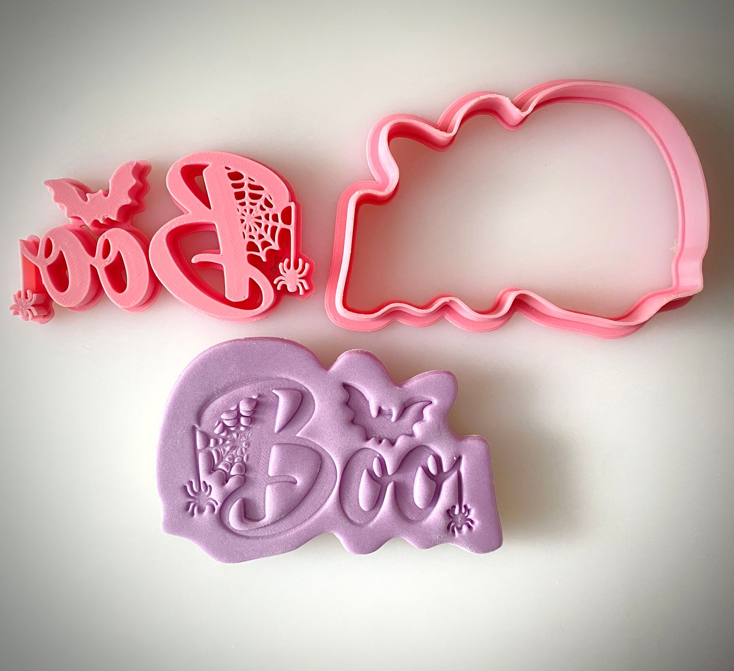 CBS Stamp &amp; Cutter &#39;BOO&#39; STAMP Κουπάτ &amp; Σφραγίδα 9εκ, 10εκ, 11εκ