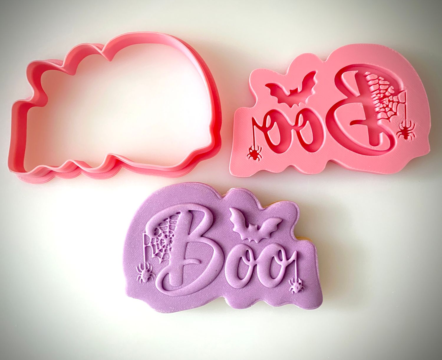 CBS Stamp &amp; Cutter &#39;BOO&#39; EMBOSS Κουπάτ &amp; Σφραγίδα 9εκ, 10εκ, 11εκ
