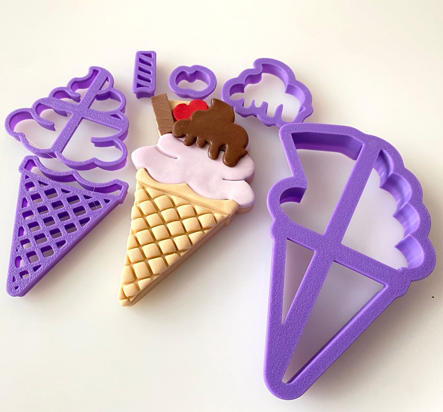CBS Σετ 6 τμχ κουπάτ  ICE CREAM CONE Παγωτό χωνάκι 10εκ, 11εκ, 12εκ