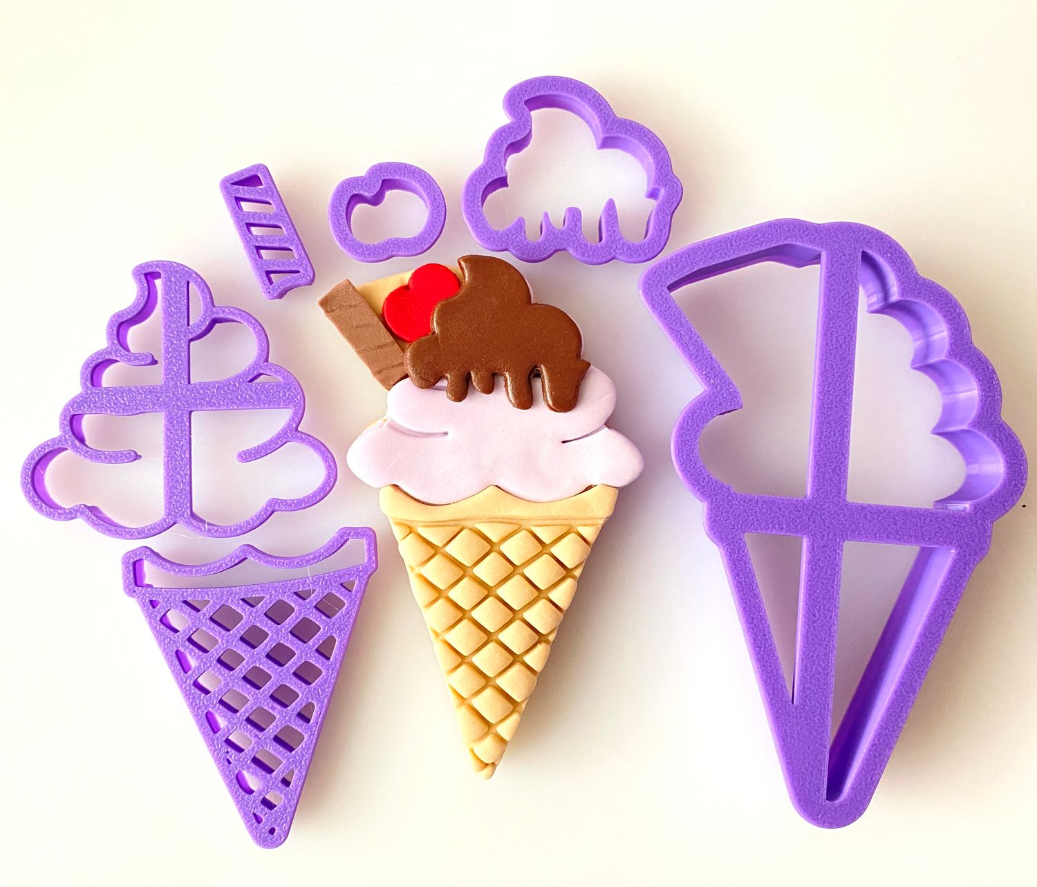 CBS Σετ 6 τμχ κουπάτ  ICE CREAM CONE Παγωτό χωνάκι 10εκ, 11εκ, 12εκ