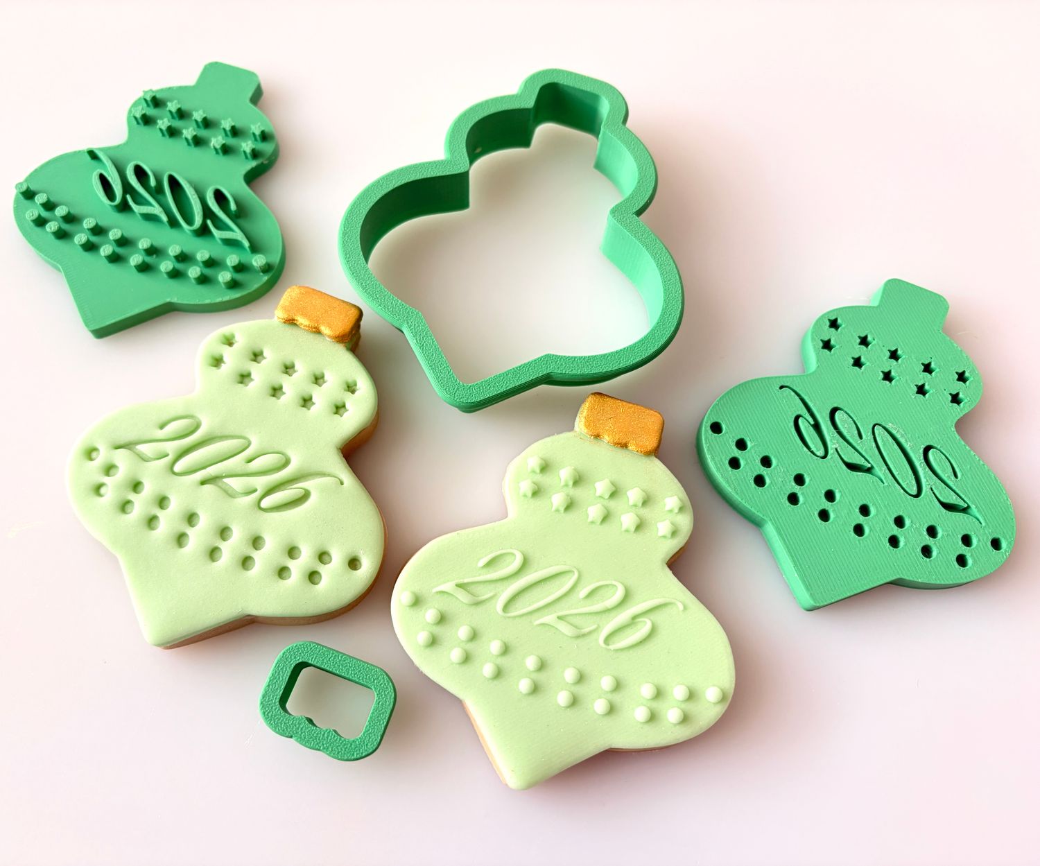 CBS Σετ 4τμχ κουπάτ BAUBLE-Design 3  -Κουπάτ 8εκ