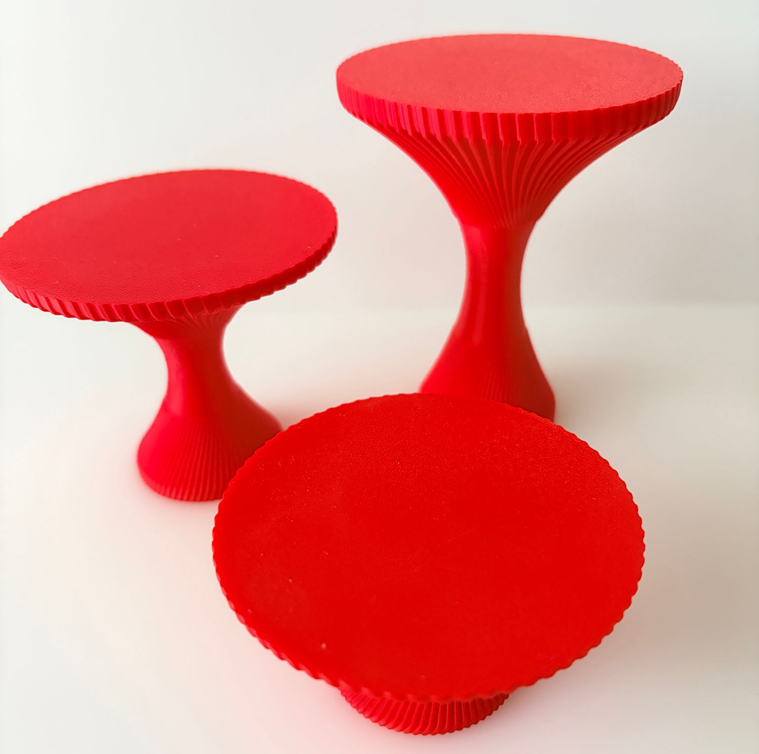 CBS Mini Cupcake Stands  - Σετ 3 Μικρές Βάσεις Για Cupcakes -RED