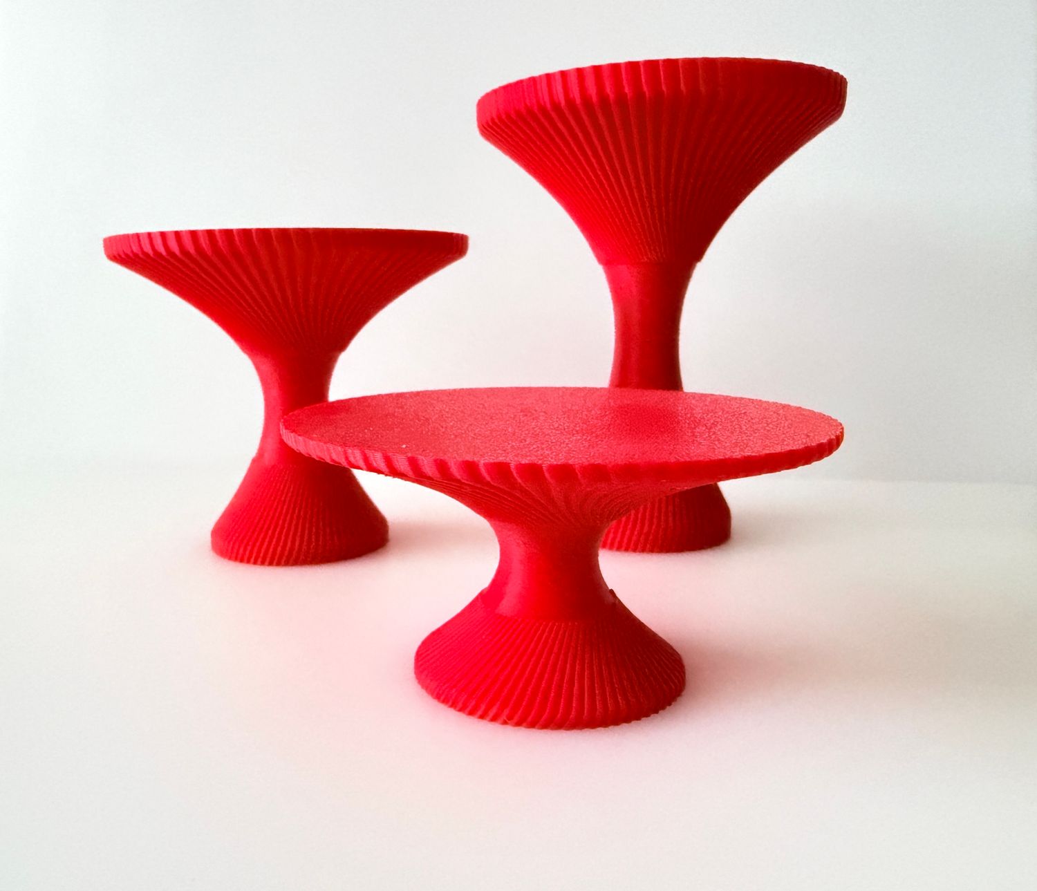 CBS Mini Cupcake Stands  - Σετ 3 Μικρές Βάσεις Για Cupcakes -RED