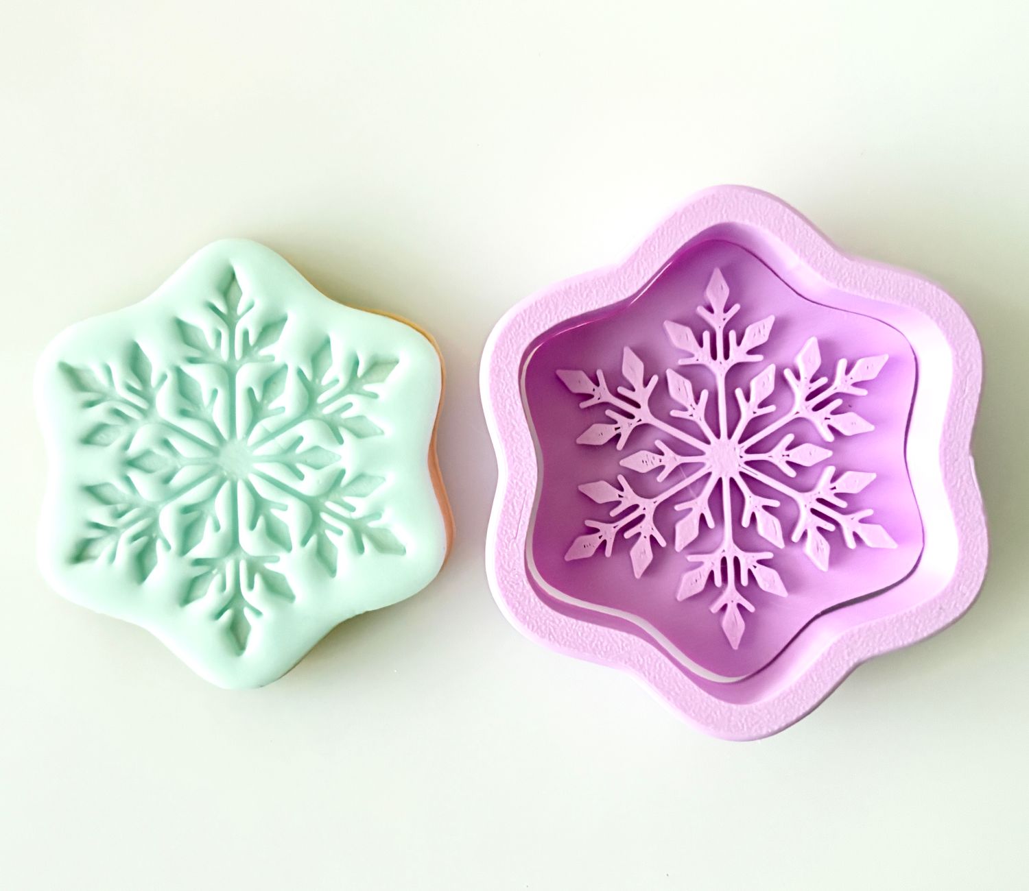 CBS Stamp &amp; Cutter 'ΧΙΟΝΟΝΙΦΑΔΑ΄ ΣΧΕΔΙΟ 6 Κουπάτ &amp; Σφραγίδα 6εκ, 7εκ, 8εκ, 9εκ