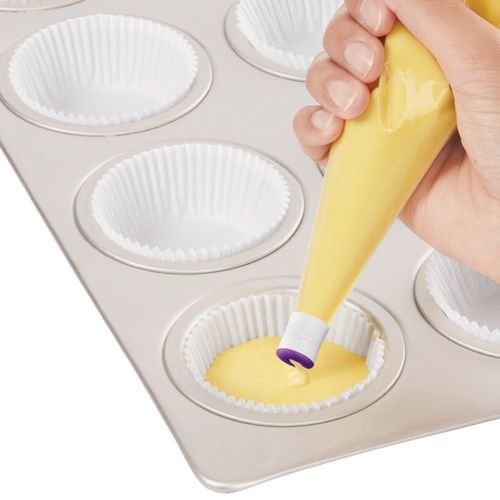 Wilton Perfect Fill Batter Dispenser - Εξάρτημα κορνέ για εύκολο γέμισμα μείγματος