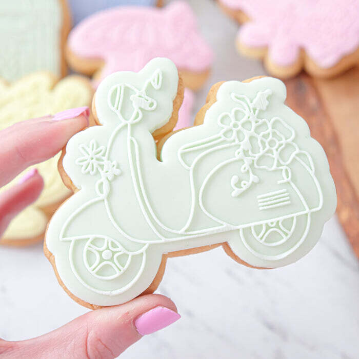 SALE!!! Sweet Stamp -OUTboss Stamp 'n Cut -FLORAL MOPED - Κουπ Πατ και Σφραγίδα Μηχανάκι/Βέσπα με Λουλούδια-