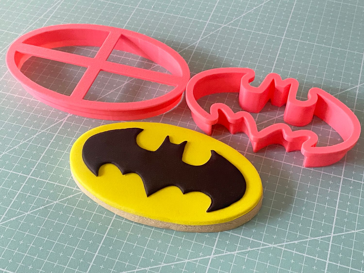 CBS Σετ 2 τμχ κουπάτ BATMAN SIGN 8εκ, 9εκ ή 10εκ.-Σήμα Batman