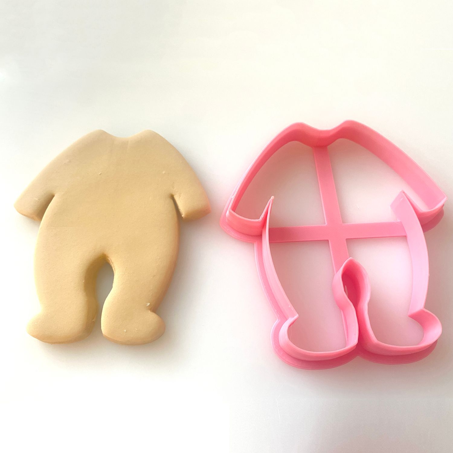 CBS Cookie Cutter  BABYGROW ONESIE 8εκ, 9εκ &amp; 10εκ- Φορμάκι μωρού