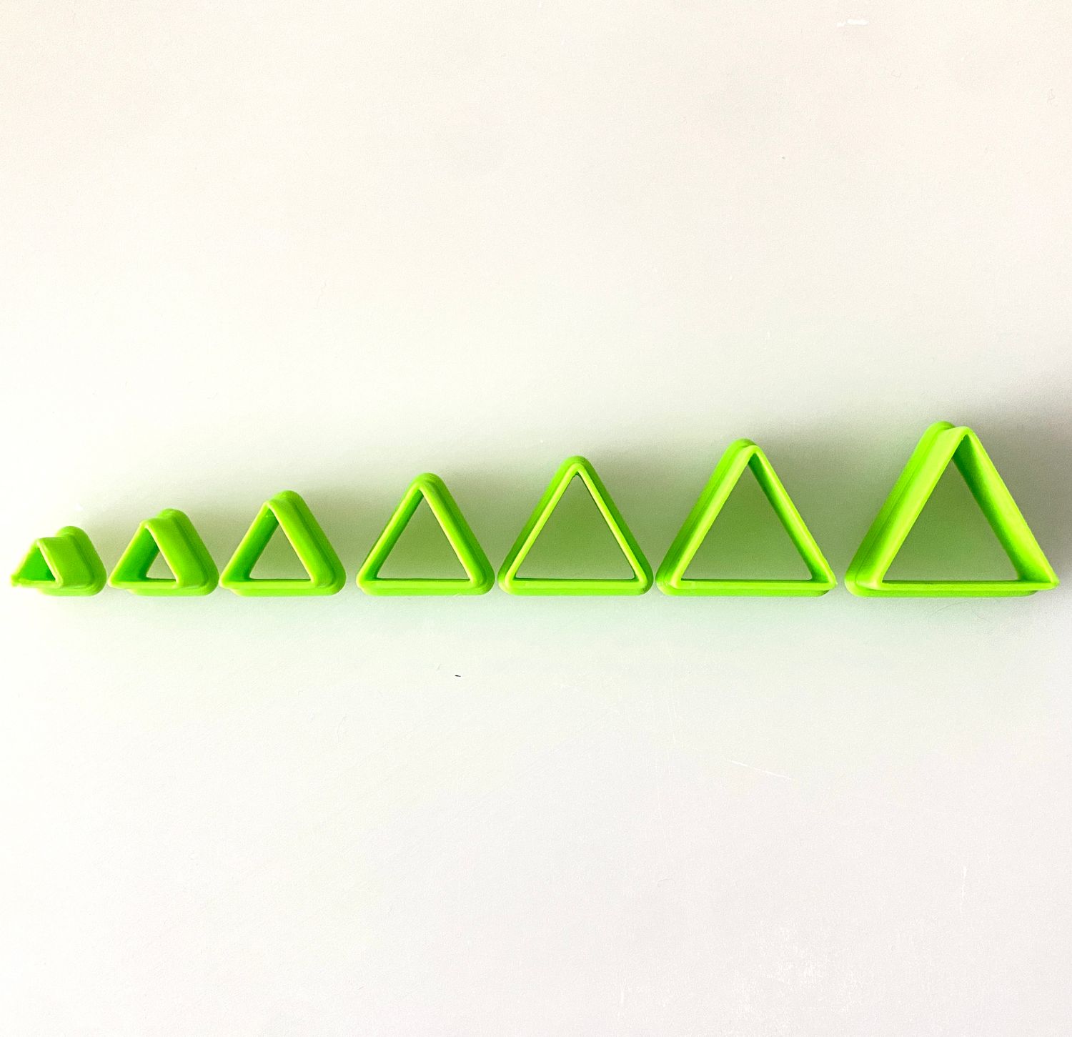 CBS Geo-Cutters -EQUILATERAL TRIANGLE- Σετ 7 Ισόπλευρο Τρίγωνο 0.5-2εκ