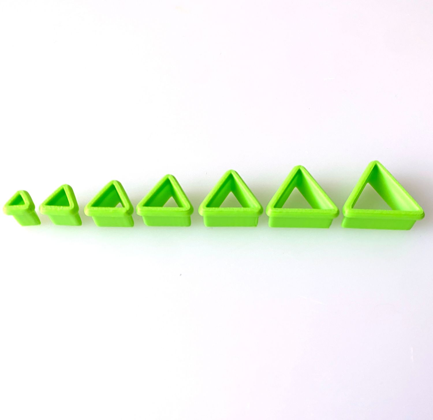 CBS Geo-Cutters -EQUILATERAL TRIANGLE- Σετ 7 Ισόπλευρο Τρίγωνο 0.5-2εκ