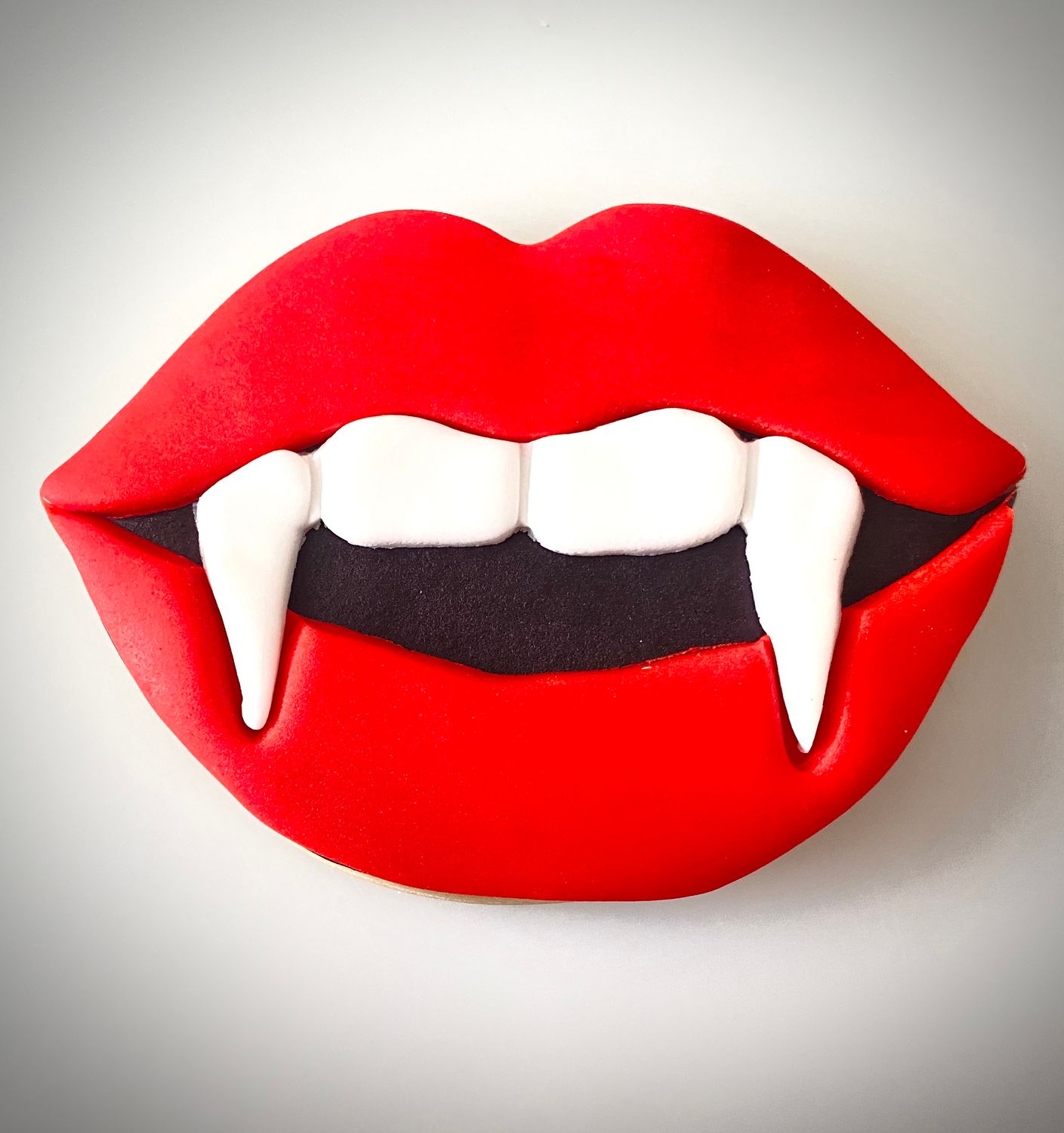 CBS Σετ 4 τμχ κουπάτ  VAMPIRE LIPS 7εκ, 8εκ ή 9εκ- Χείλη Βαμπίρ