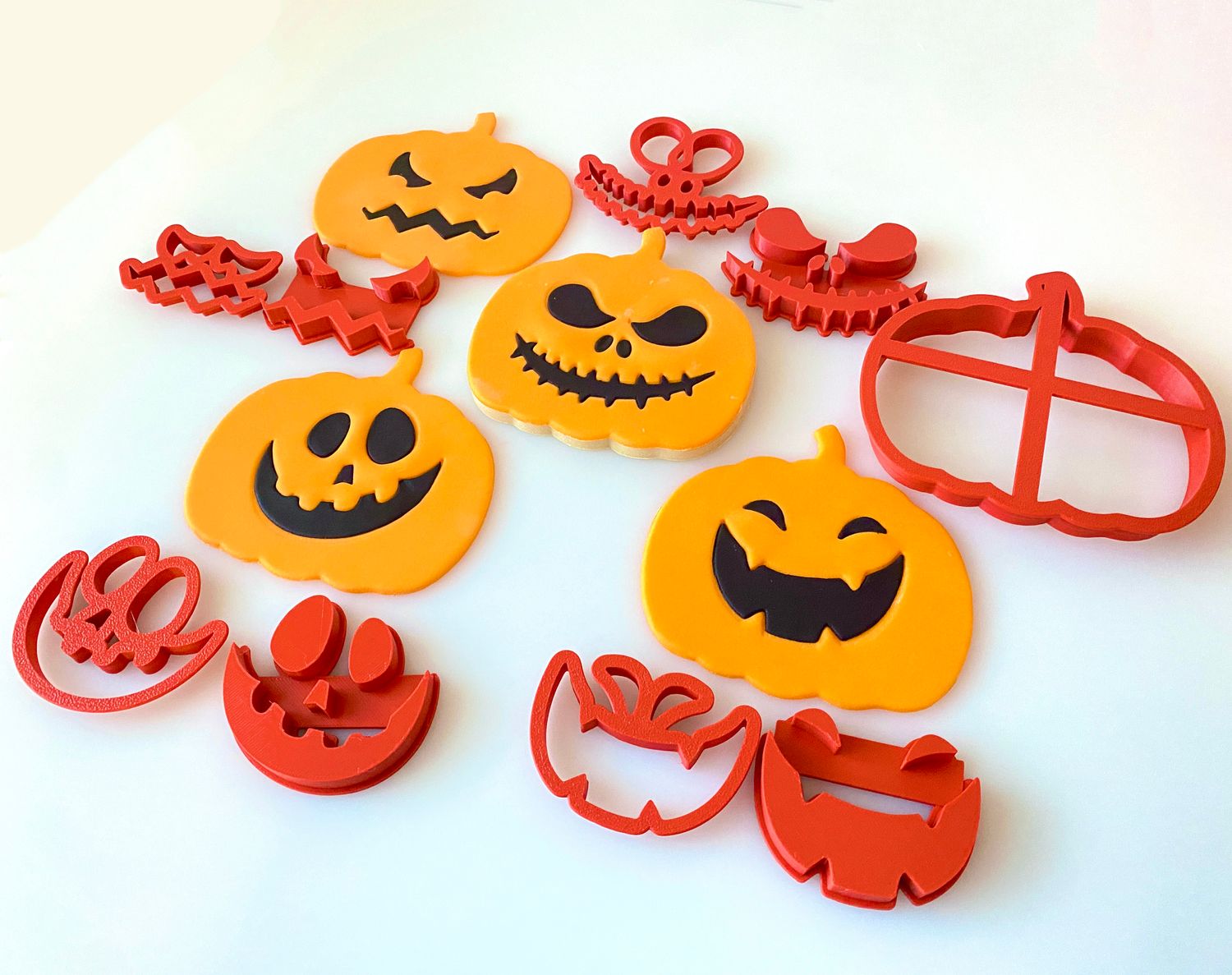 CBS Σετ 9 τμχ κουπάτ PUMPKIN WITH FACES 8εκ, 9εκ, 10εκ - Κολοκύθα Πρόσωπα