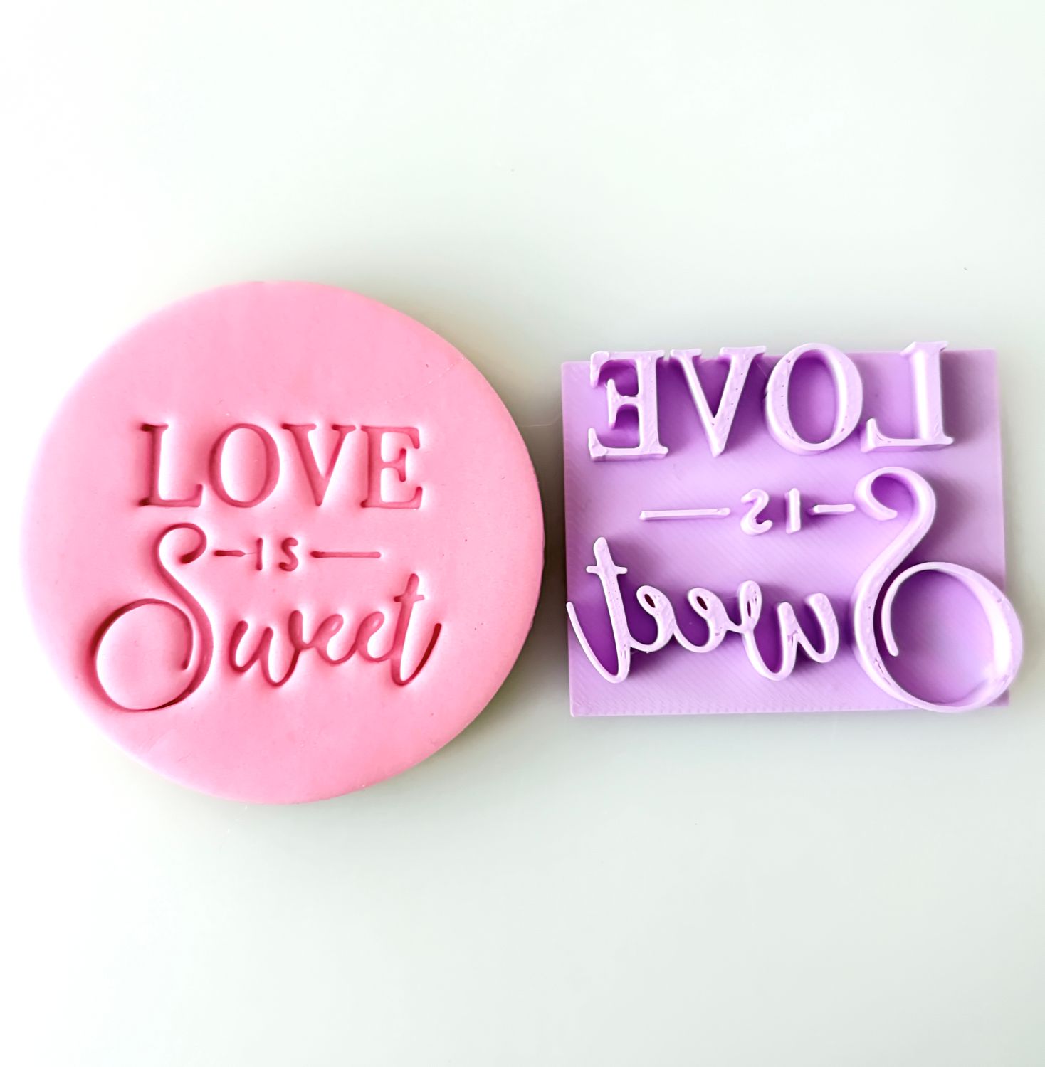 CBS Stamps 'Love is Sweet' Σφραγίδα. Σχέδιο 1