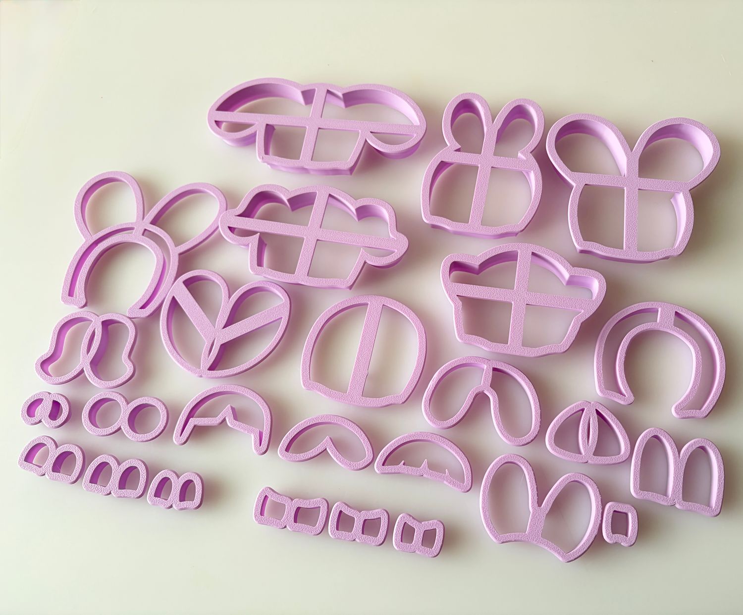 CBS Σετ 26 τμχ κουπάτ POP MART CRYBABY Σετ Κουπάτ για 6 πρόσωπα και παραπάνω