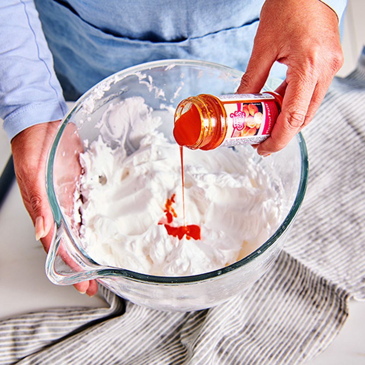 Funcakes Flavour Paste -STRAWBERRY -Συμπυκνωμένη Πάστα Φράουλα 360g