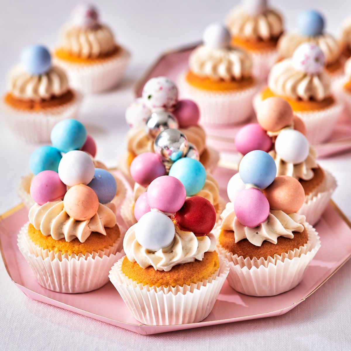 FunCakes Choco Crispy Balls - LOVE AFFAIR 130g - Σοκολατένιες Τραγανές Μεγάλες Πέρλες Μεταλλικό