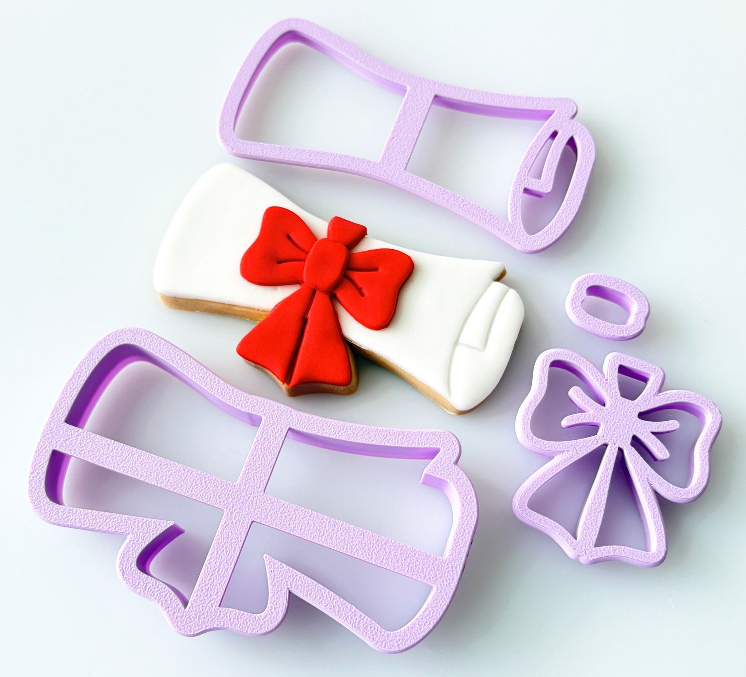 CBS Σετ 4 τμχ κουπάτ GRADUATION SCROLL  9εκ, 10εκ ή 11εκ Σετ κουπάτ πτυχίο -πάπυρος