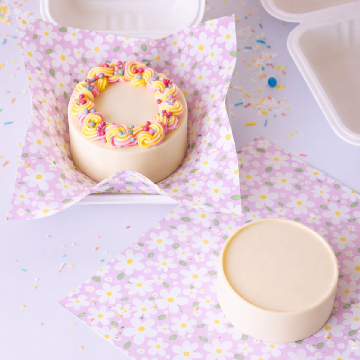 Bento Box Liner SPRING FLOWERS 50τμχ -Λαδόκολλα Ανοιξιάτικα Λουλούδια