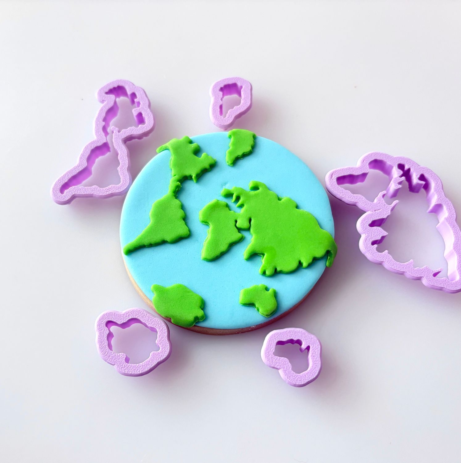 CBS Set of 5 CONTINENTS CUTTERS- Σετ 5 κουπάτ