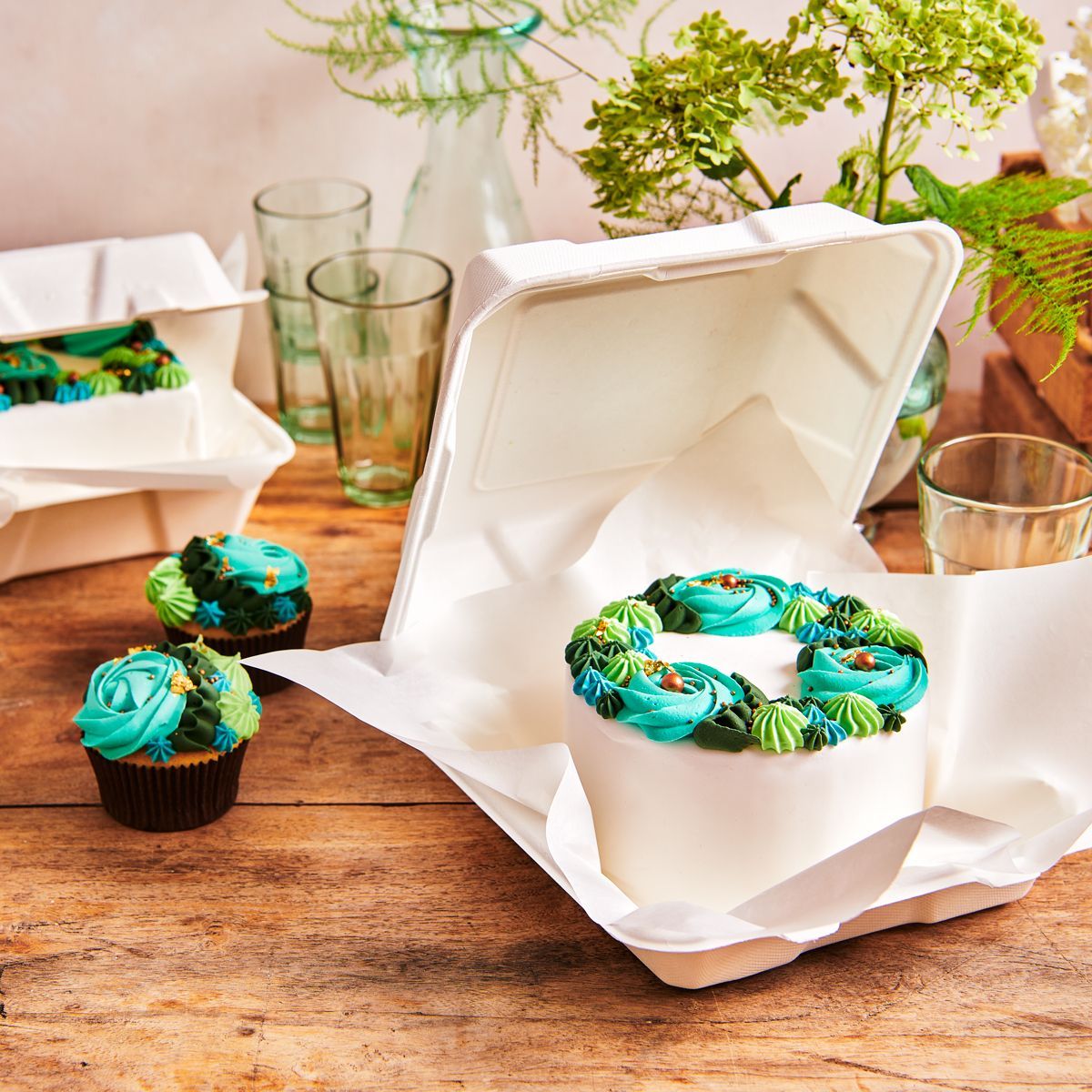 10 Τμχ FunCakes Bento Cake Box White Pack of 10 -MEDIUM 15cm -Κουτί με καπάκι μεγάλο