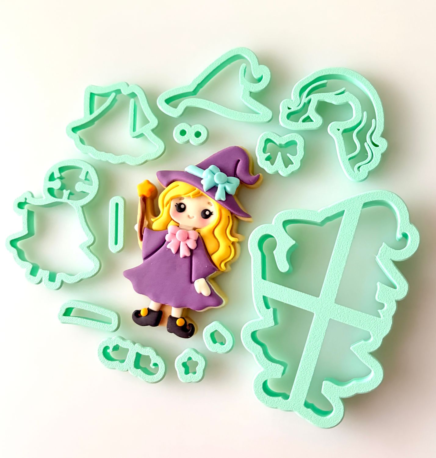 CBS Σετ 12 τμχ κουπάτ CUTE WITCH