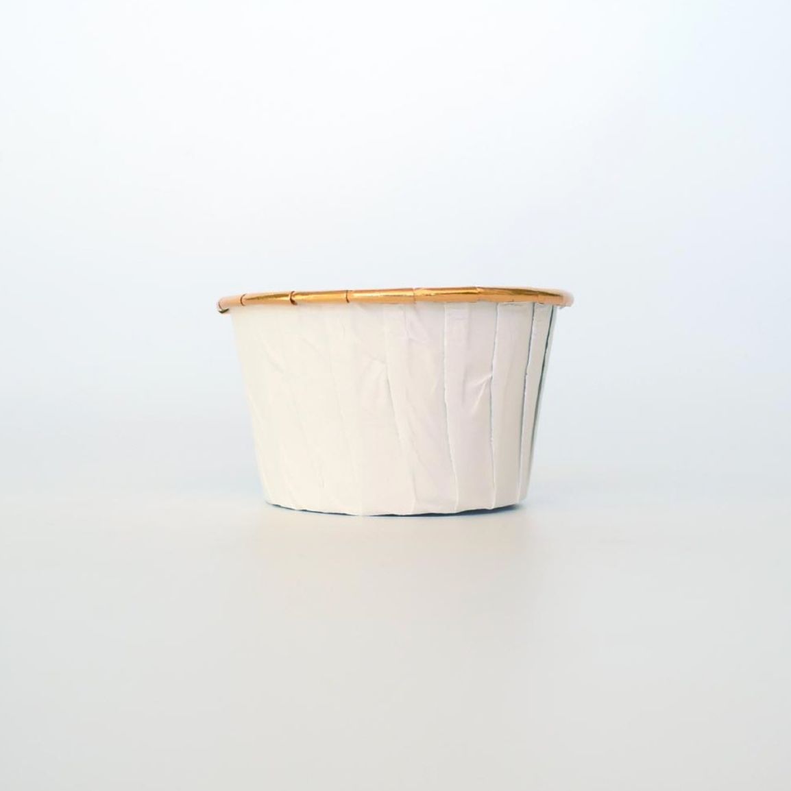 Muffin Cups WHITE &amp; GOLD -Κυπελάκια Ψησίματος Λευκό με Χρυσό 25 τεμ