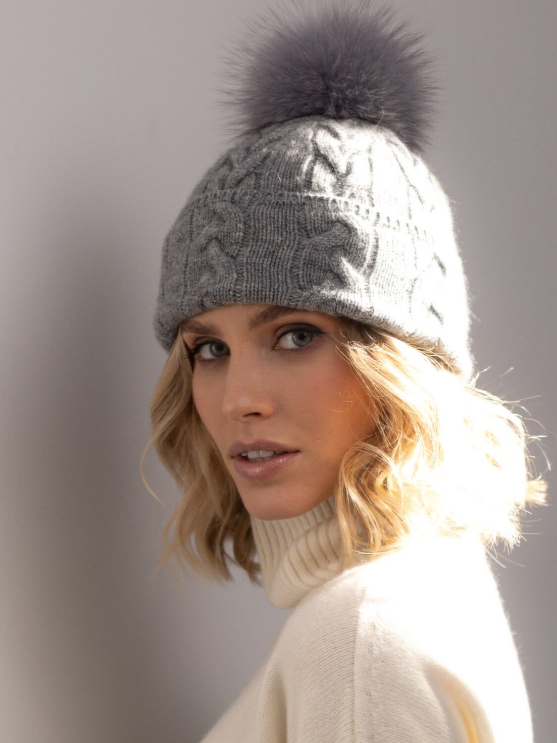 Кашемировая шапочка Cute.Цвет - серый.