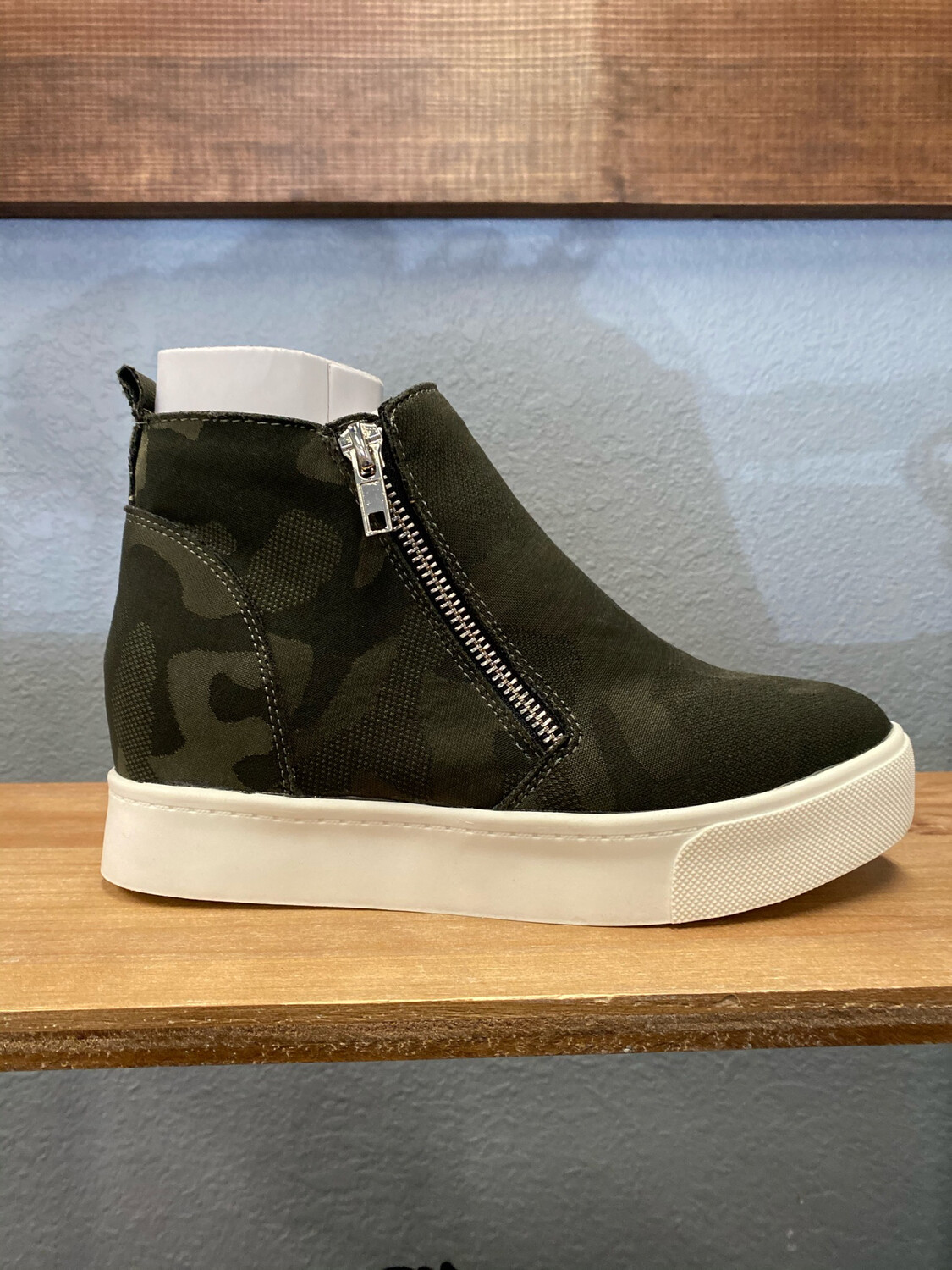 Camo Wedge Camo Wedge