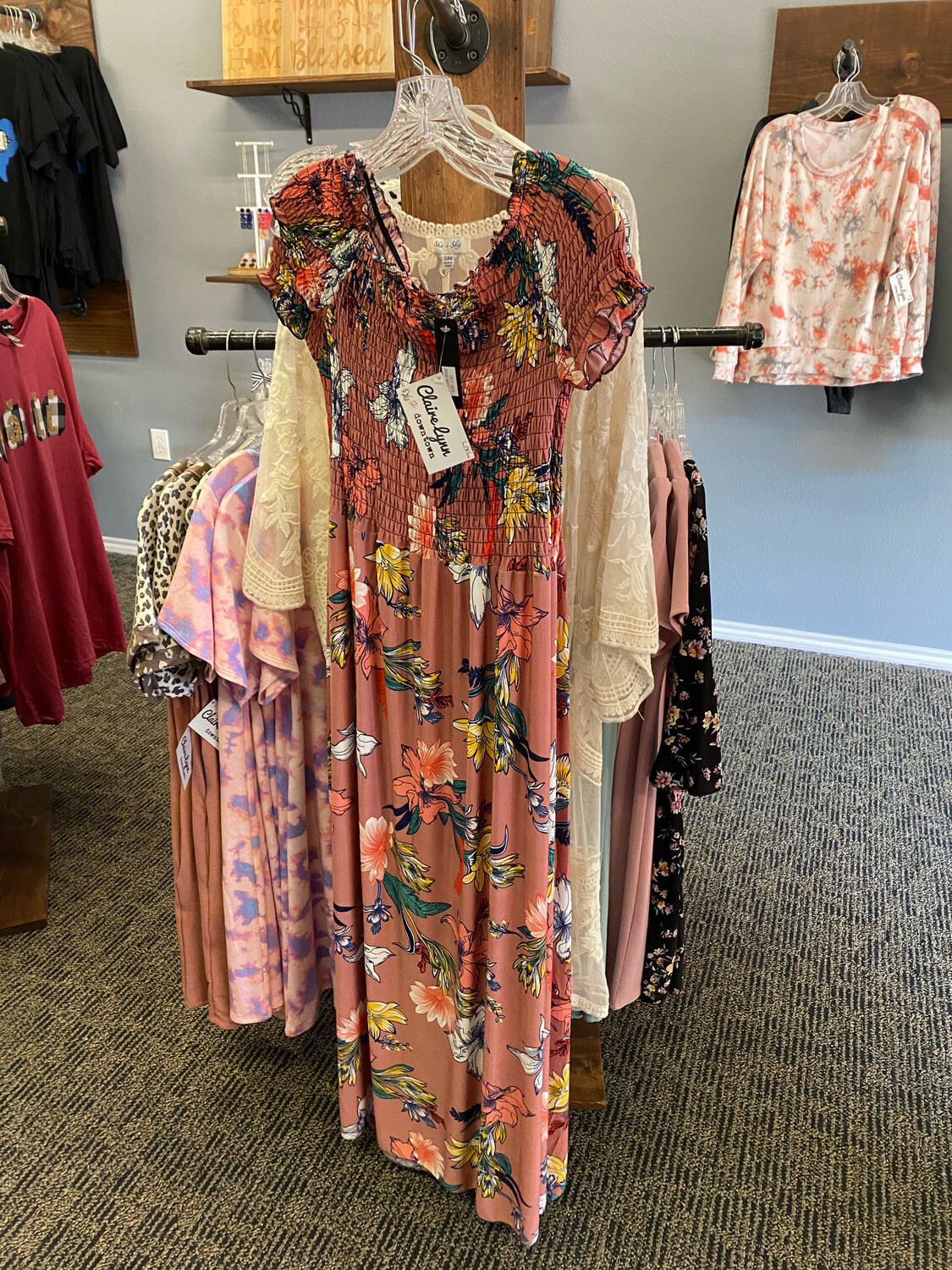 Pink Floral Long Dress (L/XL) Pink Floral Long Dress (L/XL)
