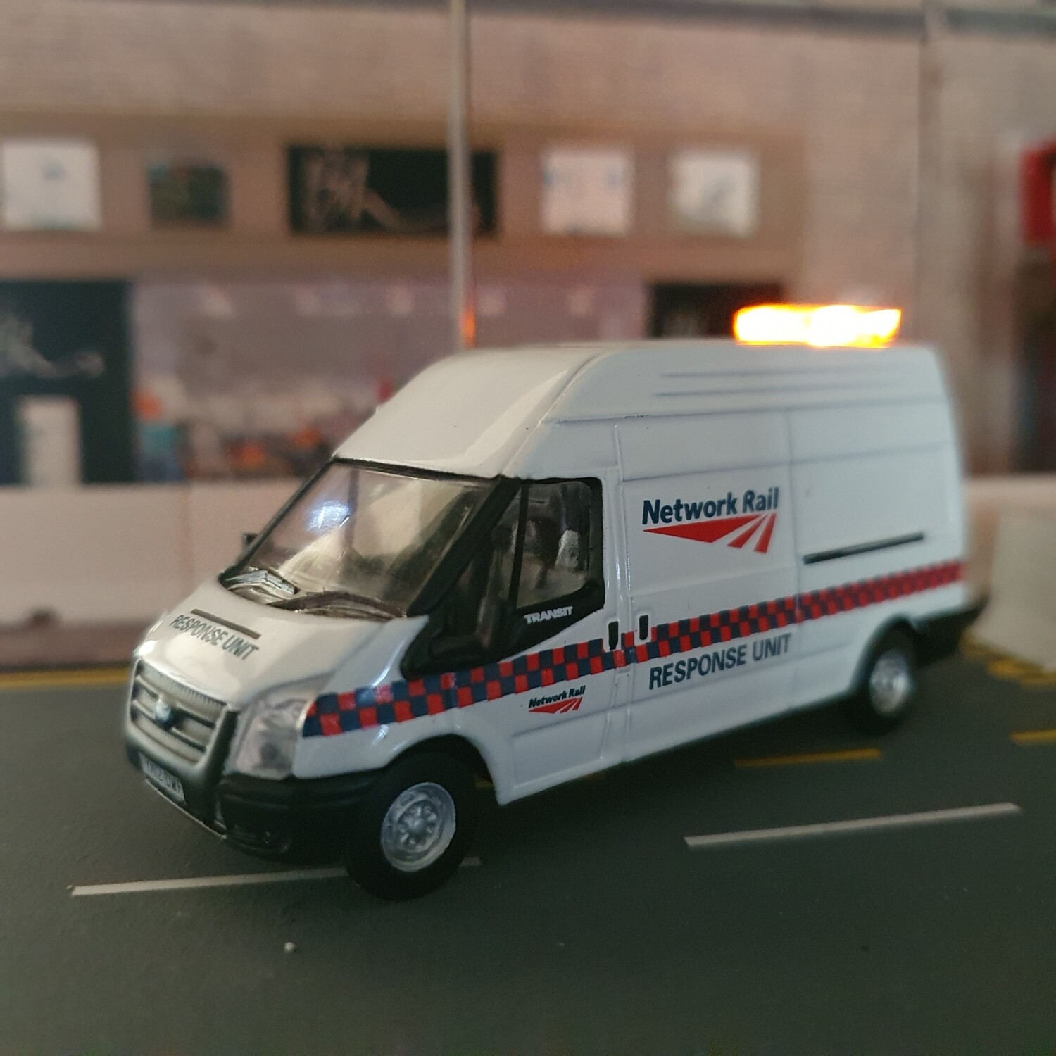 76FT022 - Ford Transit Network Rail Response Unit with Leigh Models and Hobbies Light Bar