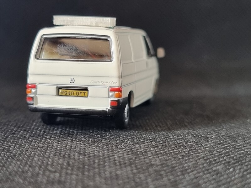 76T4002 - VW T4 Van Grey White with Leigh Models and Hobbies Light Series Lights