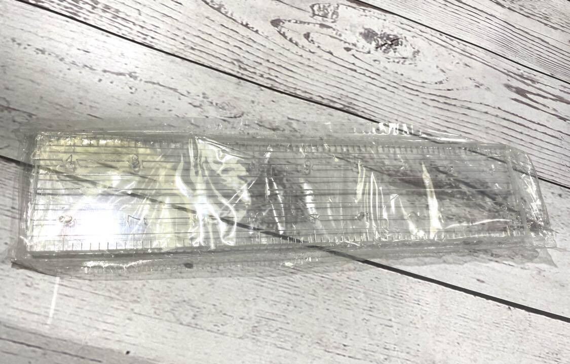 ACRYLIC CENTERING RULER