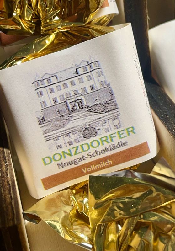Donzdorfer Nougat-Schoklädle 23g schwäbisch Donzdorfer Nougat-Schoklädle 23g schwäbisch