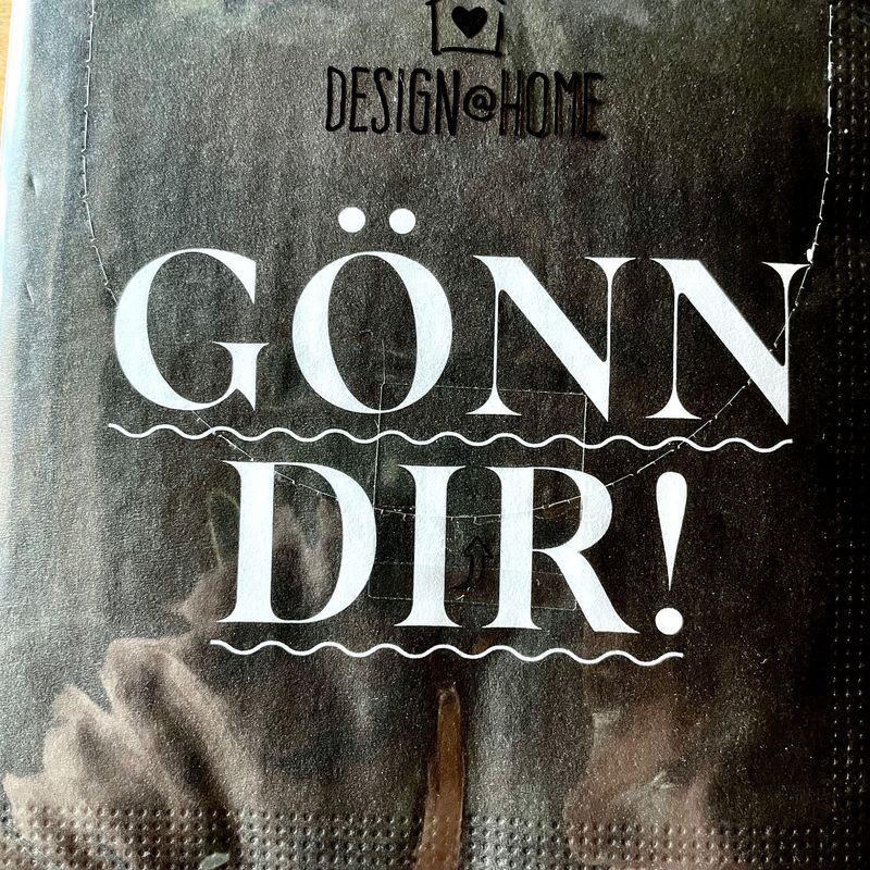 Gönn dir Servietten schwarz 25x25cm 20 Stück Gönn dir Servietten schwarz 25x25cm 20 Stück
