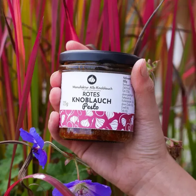 Rotes Knoblauch Pesto mit Alb-Knoblauch – aromatisches Tomatenpesto ?