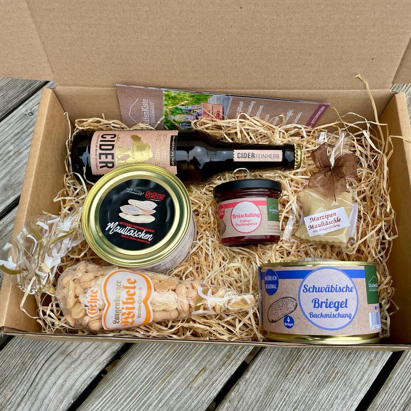 Schwaben-Schachtel Geschenkbox – Schwäbische Spezialitäten Box mit Maultaschen, Cider & Wibele ?