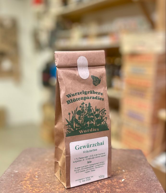 Gewürzchai Bio Kräutertee mit fermentierten Brombeerblättern & Gewürzen ☕ Gewürzchai Bio Kräutertee mit fermentierten Brombeerblättern & Gewürzen ☕