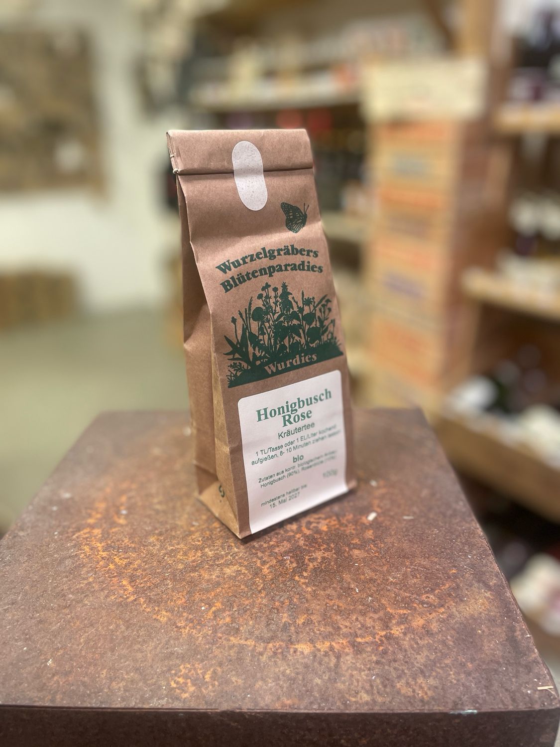 Honigbusch Rose Kräutertee mit Rosenblüten – milder Wohlfühltee ? Honigbusch Rose Kräutertee mit Rosenblüten – milder Wohlfühltee ?