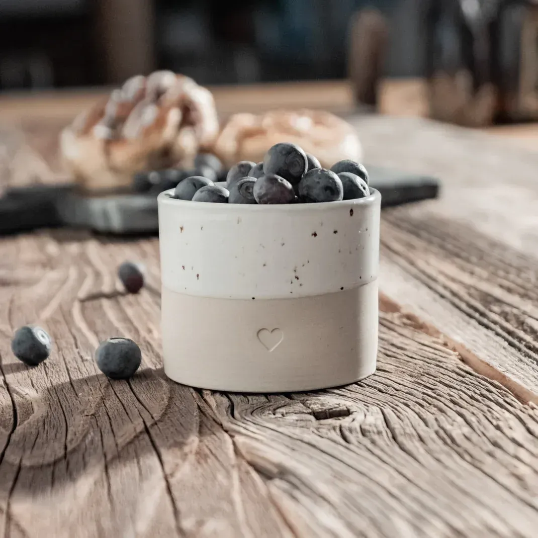 Steingut-Schälchen Herz 250 ml – handgefertigte Schale für Snacks & Dips ? Steingut-Schälchen Herz 250 ml – handgefertigte Schale für Snacks & Dips ?