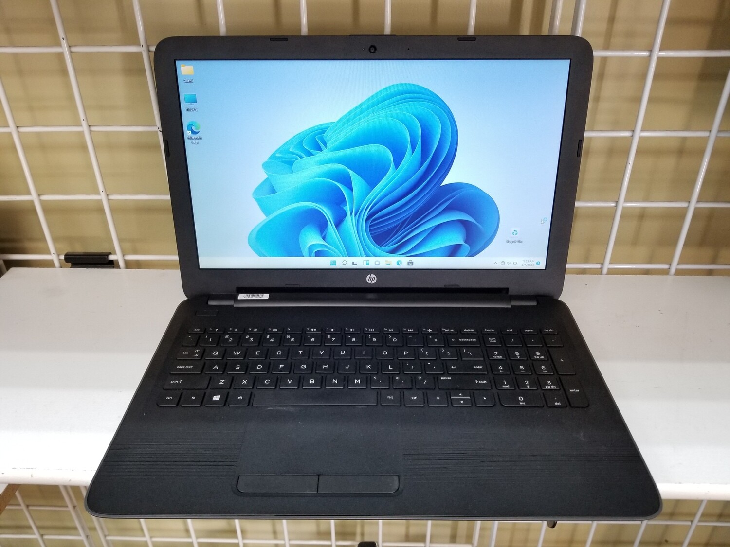 HP 250 G5 Laptop 15.6" Intel Core i3-6006U@2.00GHz, 4GB RAM 500GB HDD,  1366x768,