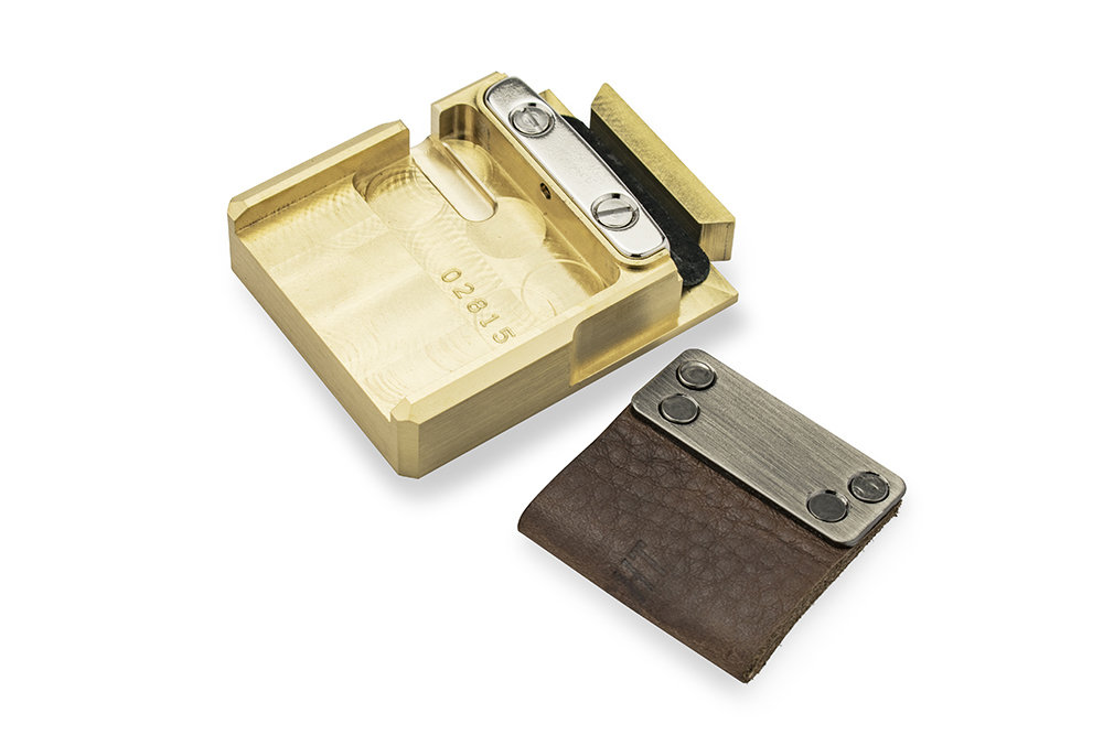 #5 Brass body, with insert unattached. (Color of insert varies) #5 Brass body, with insert unattached. (Color of insert varies)
