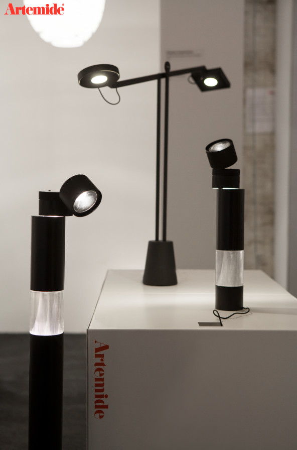 Artemide Equilibrist Table Lamp