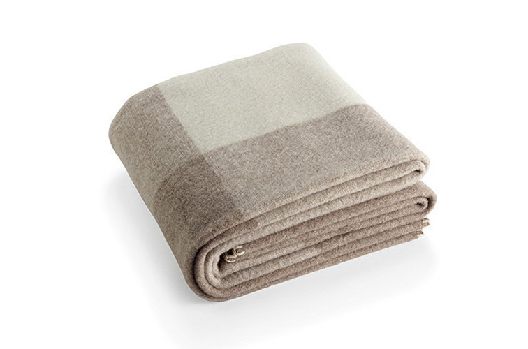 Herman Miller® Girard™ Throw, Colour: natural/white