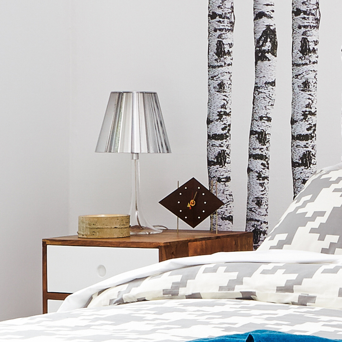 Vitra Diamond Clock